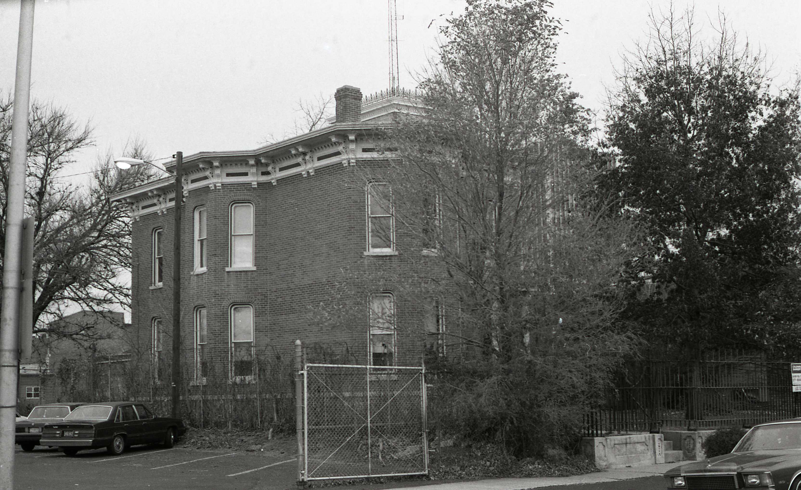 405 West Wayne